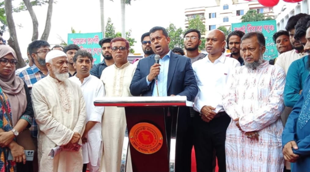 জুলাইয়ের শহীদদের আত্মত্যাগ জাতিকে ভুলে গেলে চলবে না”- ডিসি জাহিদুল