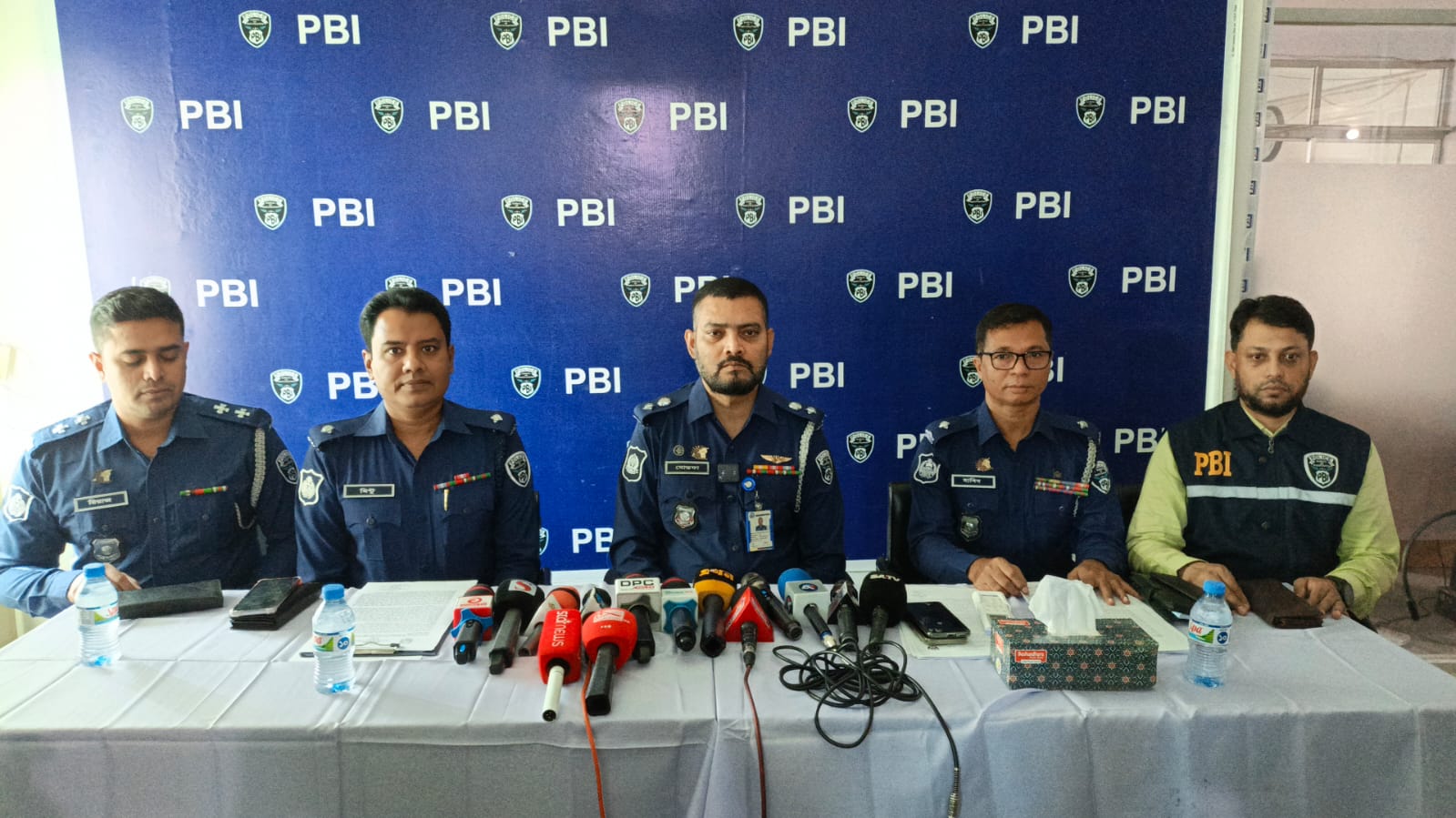 নারায়ণগঞ্জে তাকবির হত্যাকান্ডে দুইজন আসামিকে গ্রেপ্তার করেছে পিবিআই