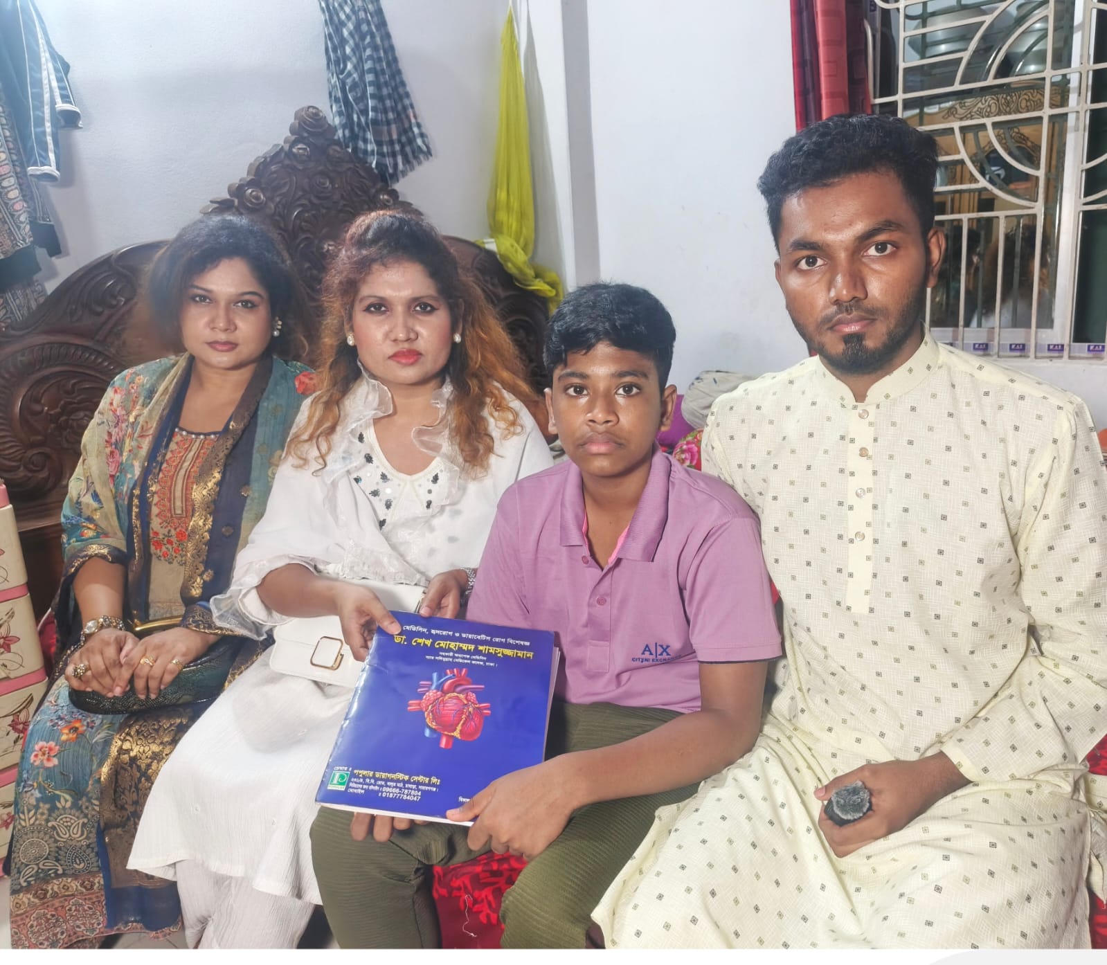 ব্লাড ক্যান্সার আক্রান্ত তাওহীদের চিকিৎসা সহায়তা করলেন বুবলী আক্তার