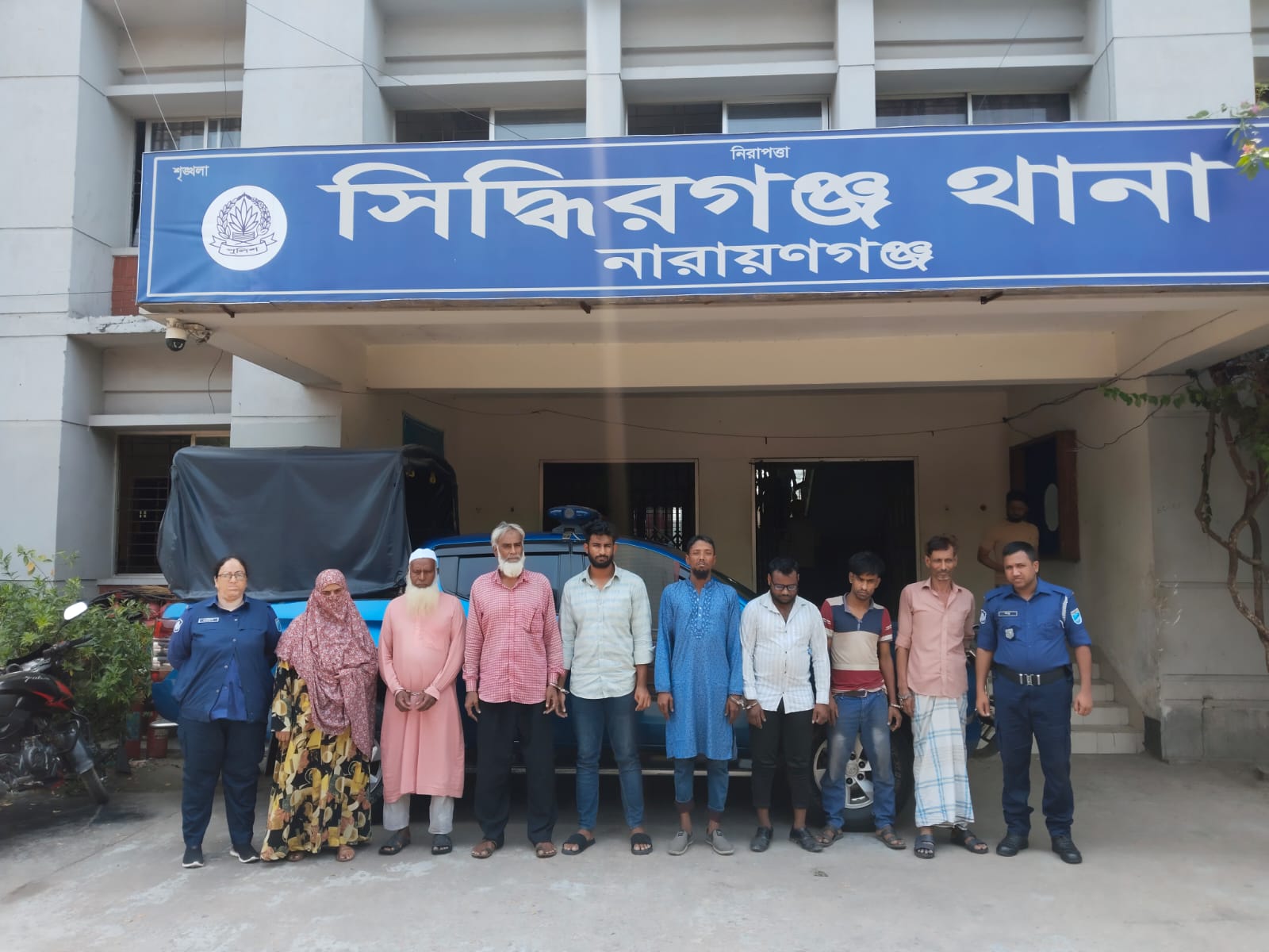 সিদ্ধিরগঞ্জ থানা পুলিশের অভিযানে   ‎০৮ জন গ্রেফতার।  ‎