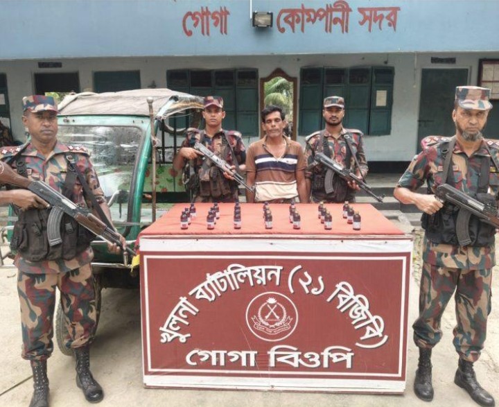 যশোরের শার্শা সীমান্তে ইজিবাইক ও মাদকসহ ১ জন গ্রেফতার