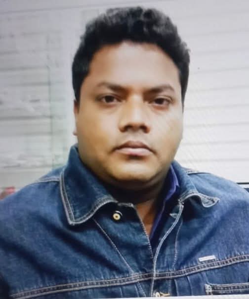বন্দরে শ্রমিক হত্যা: মামলা হওয়ার আগেই জনতার চাপের মুখে এসআই ক্লোজড।
